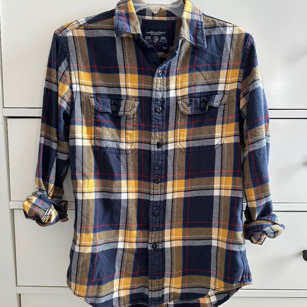 American Eagle Mens Flannel Shirt Small Plaid